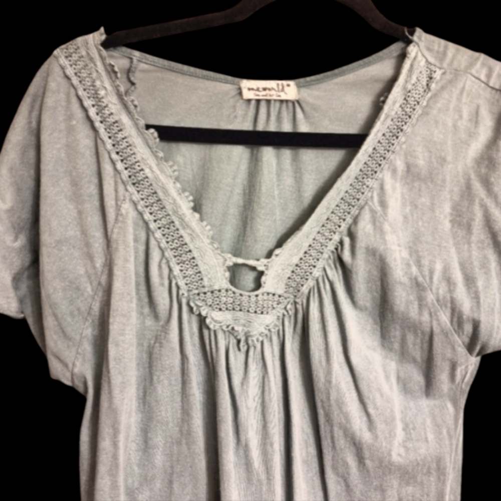 ❤️ONE WORLD Women's Size: Medium Short Sleeve Top Light Sky Blue Shirt Top Boho